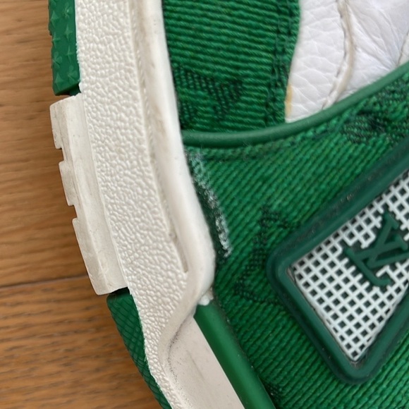 Louis Vuitton Green and White Sneakers - Picture 5 of 7